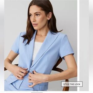 Ann Taylor The Short-Sleeve Blazer light blue size 10
